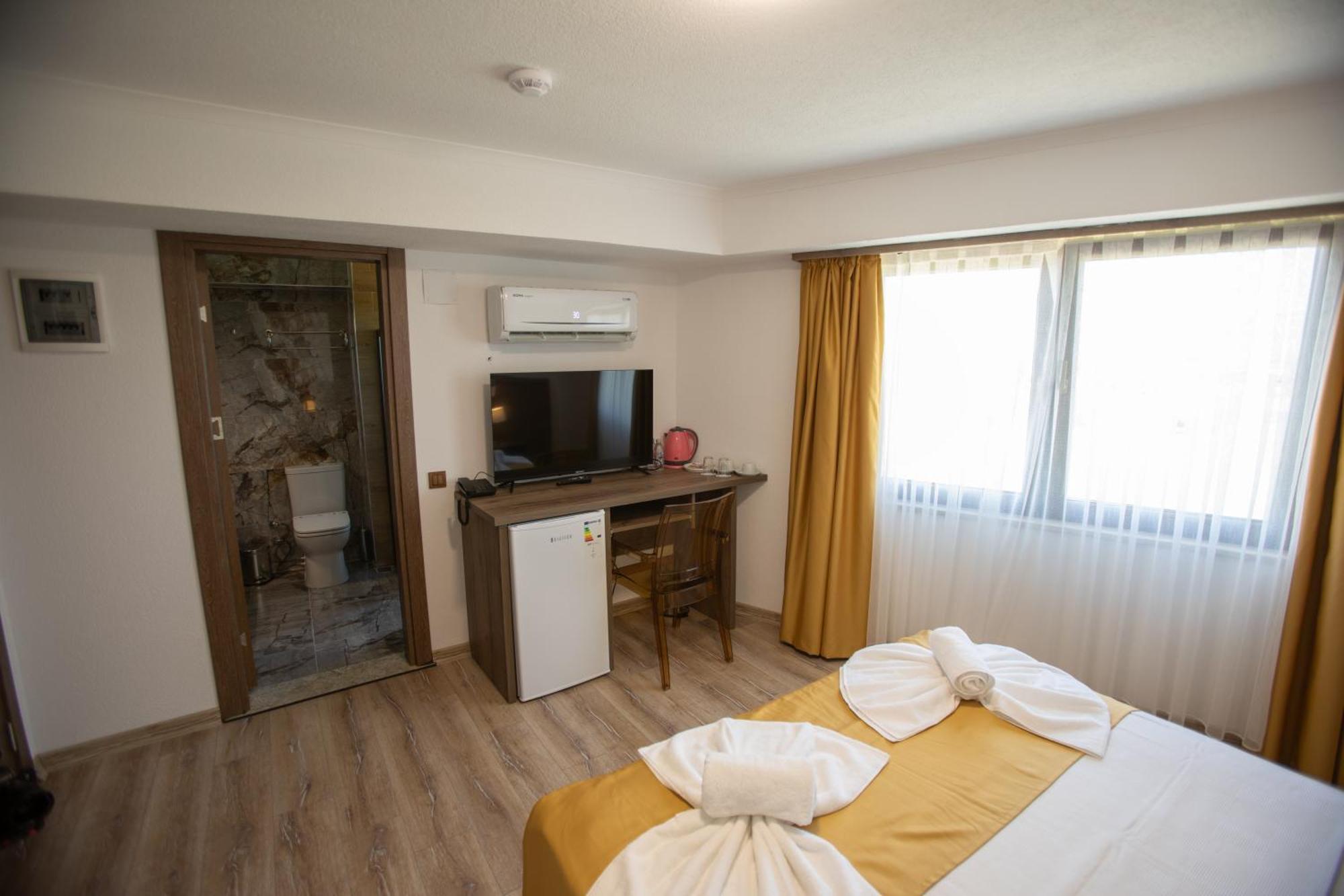E87 Highway Otel Burhaniye ภายนอก รูปภาพ